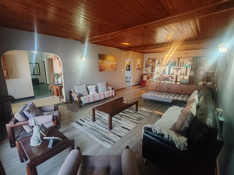 4 Bedroom Property for Sale in Windsor Park Eastern Cape